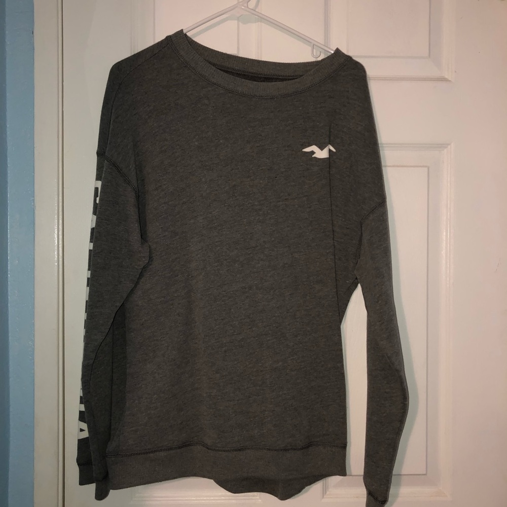 Hollister Crewneck.